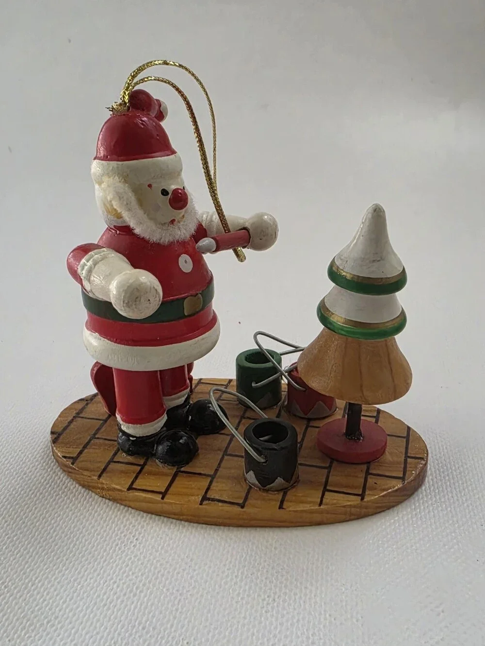 Vintage Style Santa Painting Christmas Tree Wooden Ornament Holiday Decor